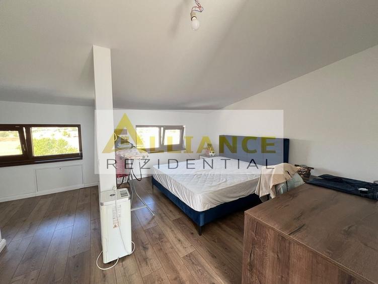 Duplex cu 4 camere cu Canalizare în Berceni