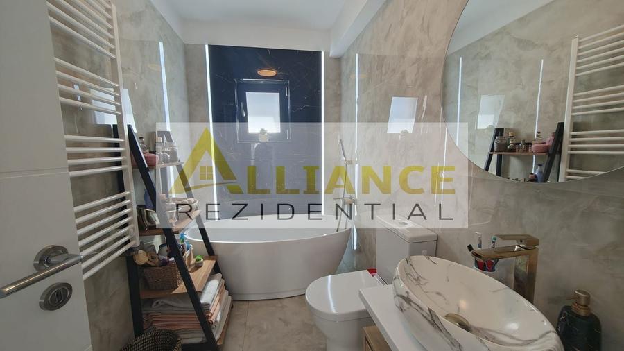 Casă individuală cu 4 camere cu Canalizare în Berceni