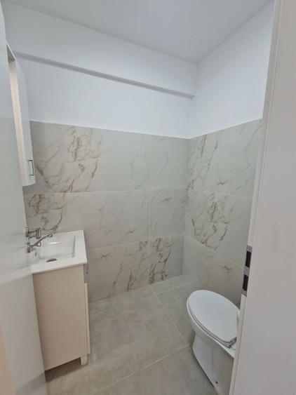 Apartament cu 3 camere semidecomandat în Someșeni