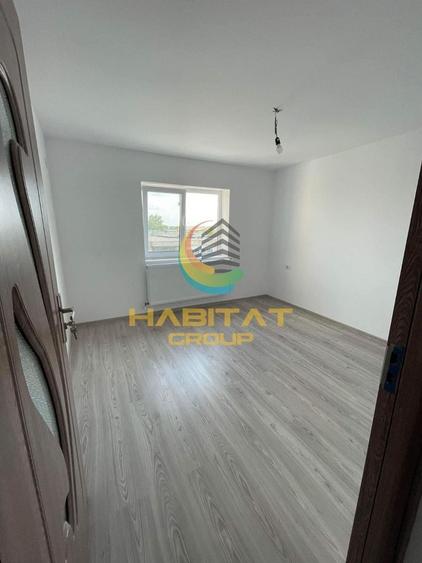 Apartament cu 3 camere decomandat în Berceni