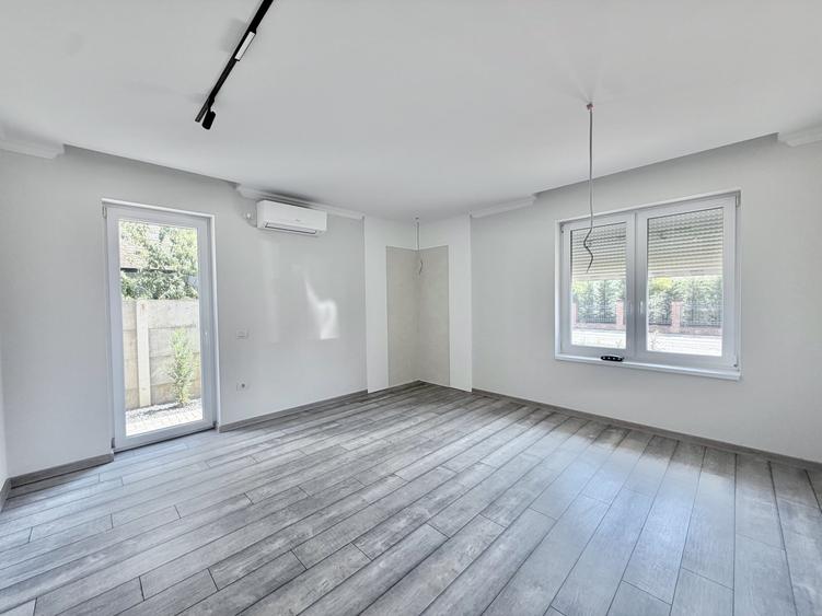 Apartament cu 2 camere decomandat în Giroc