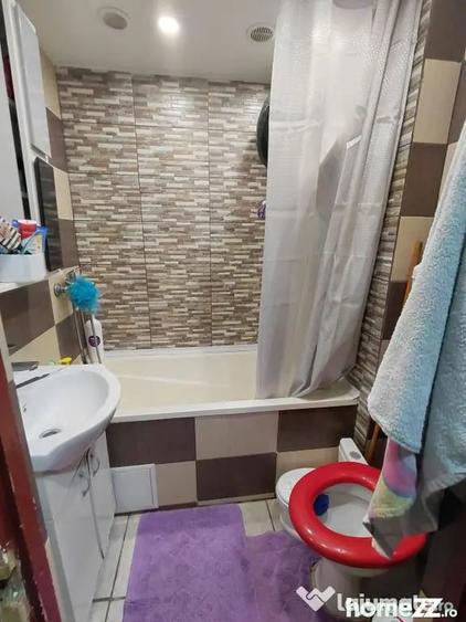 Apartament cu 2 camere semidecomandat în Micro 40