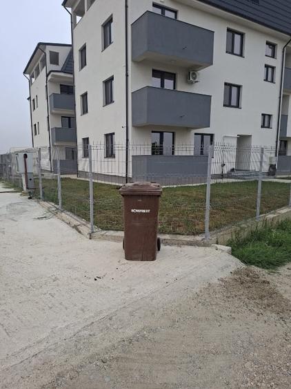 Apartament cu 2 camere decomandat, mobilat în Ferme