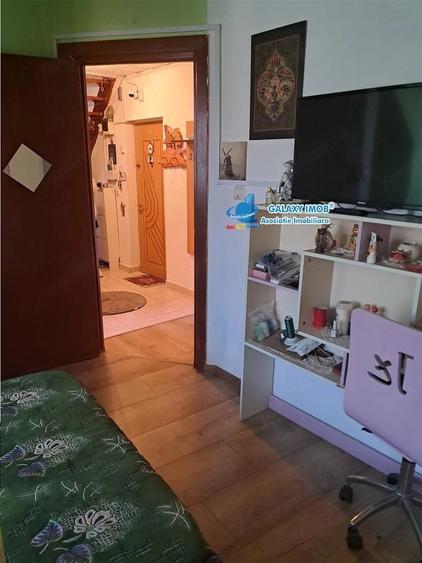 Apartament cu 3 camere decomandat în Găvana