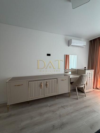Apartament cu 3 camere în Zorilor