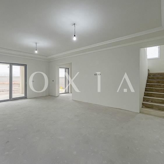 Duplex cu 5 camere cu Canalizare în Săcălaz