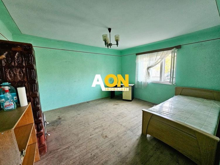 Casă individuală cu 2 camere cu Canalizare în Cetate