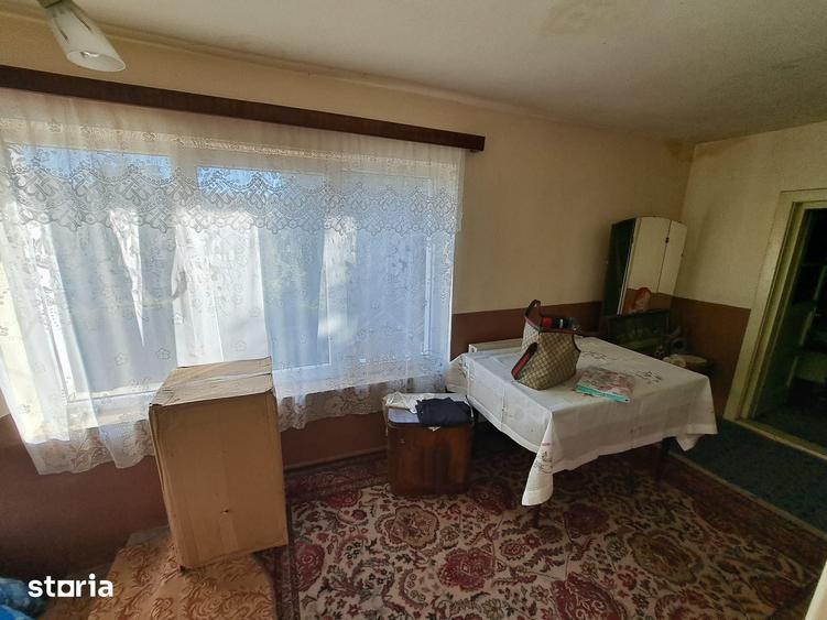 Casă cu 3 camere cu Teren 800 Mp în Slimnic