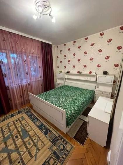 Apartament cu 3 camere semidecomandat în Șagului