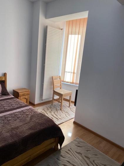 Apartament cu 2 camere, mobilat în Central
