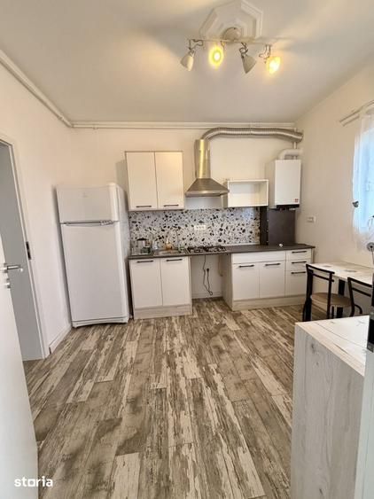 Apartament cu 2 camere decomandat în Ghiroda