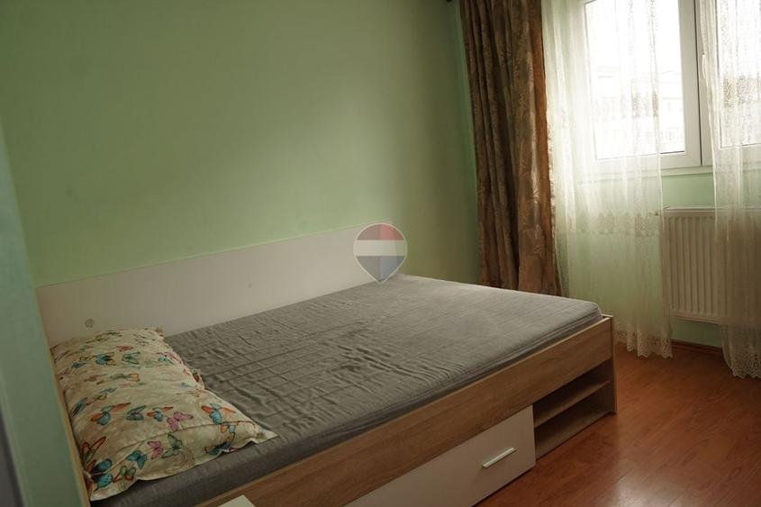 Apartament cu 2 camere decomandat, mobilat în Titan