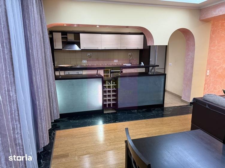 Apartament cu 3 camere în Tei