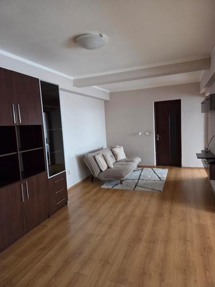 Apartament cu 2 camere semidecomandat în Ludoș