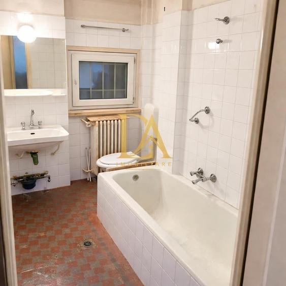 Apartament cu 2 camere semidecomandat în Sala Palatului