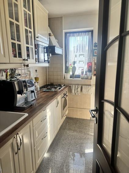 Apartament cu 2 camere decomandat în Titan