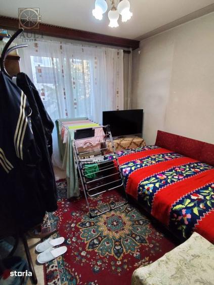 Apartament cu 3 camere decomandat în Rahova
