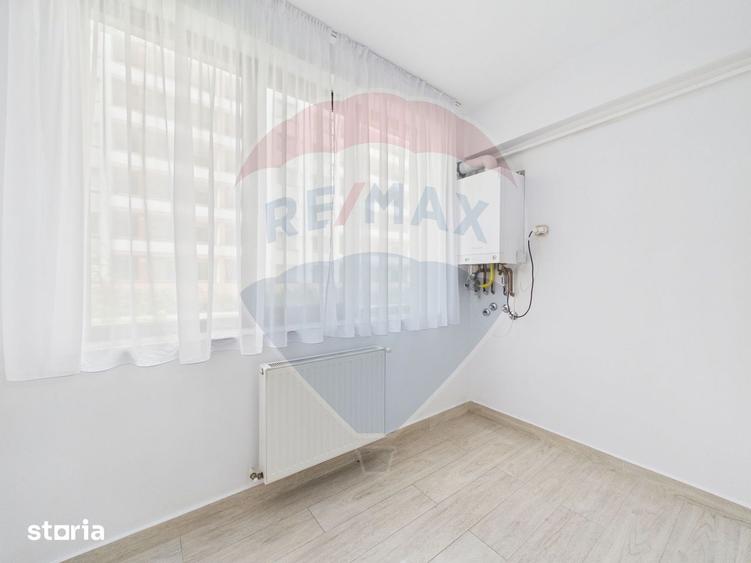 Apartament cu 3 camere, mobilat în Tractorul