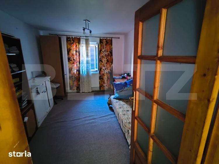 Casă cu 3 camere cu Teren 559 Mp în Romanești