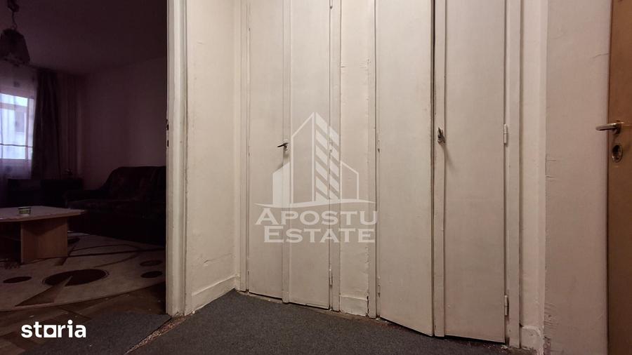 Apartament cu 2 camere decomandat în Grădiște