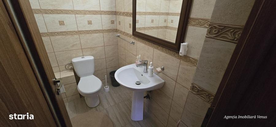 Spațiu comercial, de 365 mp, în Băiceni