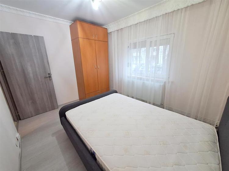 Apartament cu 2 camere semidecomandat, mobilat în Mioriței