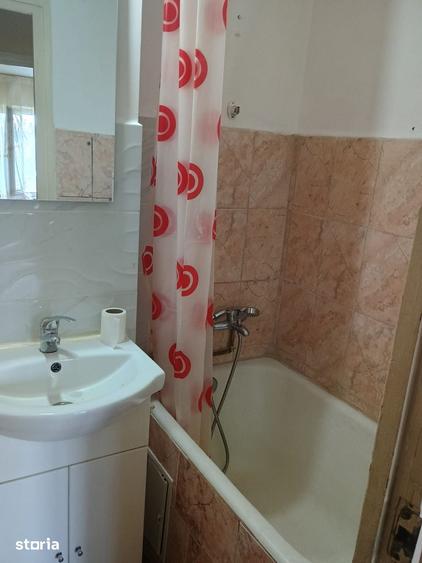 Apartament cu 2 camere decomandat în Depozitelor