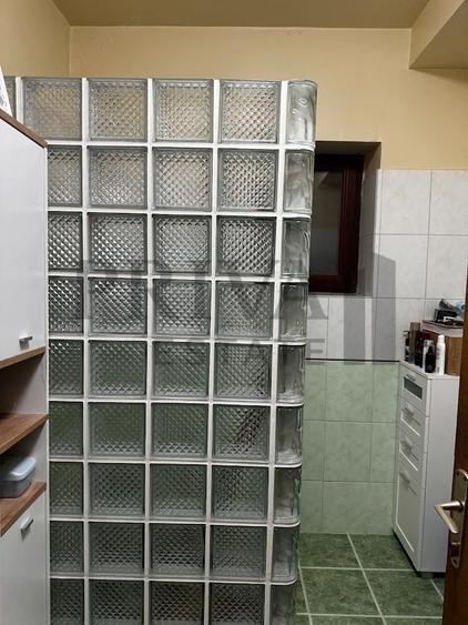 Casă individuală cu 7 camere cu Canalizare în Elisabetin
