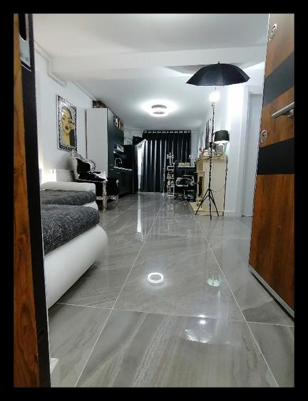 Apartament cu 2 camere semidecomandat în Vitan-Bârzești