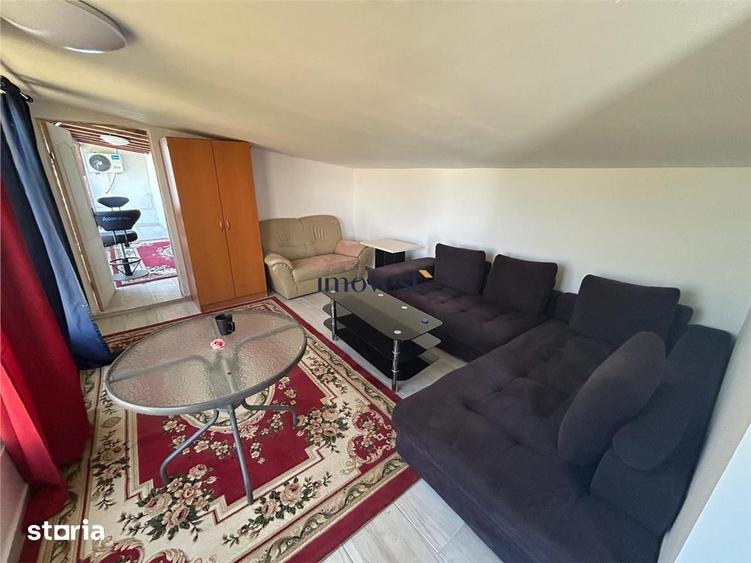 Casă cu 6 camere cu Teren 900 Mp în Vetiș