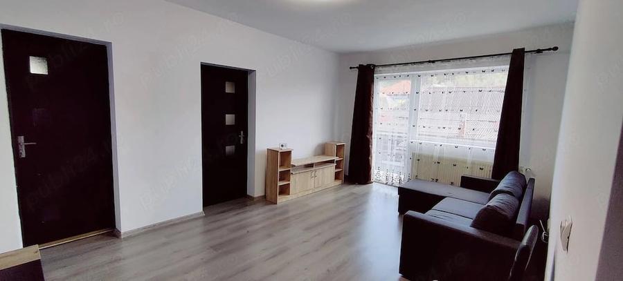 Apartament cu 2 camere decomandat în Crișeni