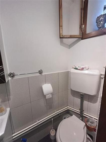 Apartament cu 2 camere decomandat, mobilat în Muncitoresc