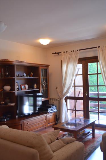 Apartament cu 4 camere decomandat, mobilat în Cioplea