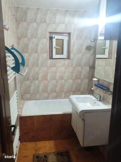 Apartament cu 2 camere decomandat în Micro 39