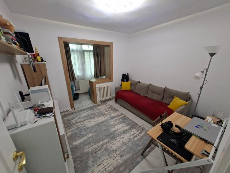 Apartament cu 2 camere decomandat în Mircea cel Bătrân