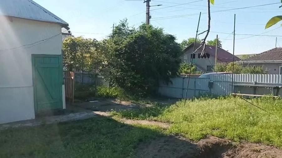 Casă cu Teren 2300 Mp în Central