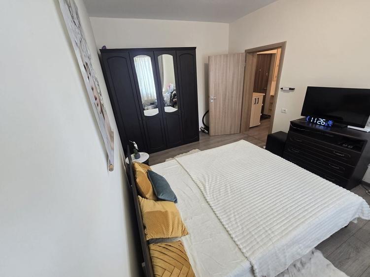 Apartament cu 2 camere decomandat, mobilat în Girocului