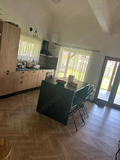 Casă cu 3 camere cu Teren 1285 Mp în Brezoi
