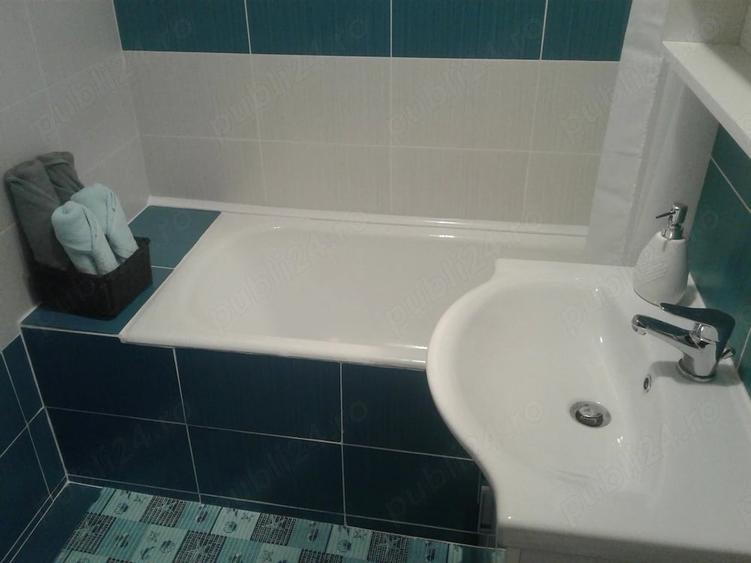 Inchiriez apartament 2 camere decomandat - 1
