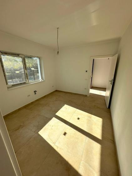 Duplex cu 4 camere cu Canalizare în Săcălaz