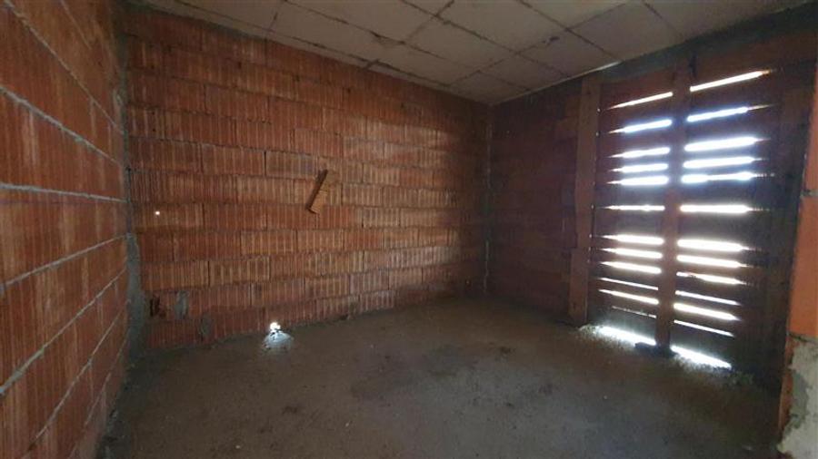Casă cu 8 camere cu Teren 1000 Mp în Burdujeni