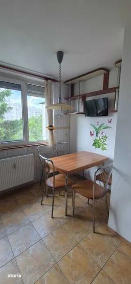 Apartament cu 3 camere decomandat, mobilat în Dristor