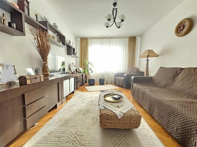 Apartament cu 2 camere decomandat, mobilat în Tudor Vladimirescu