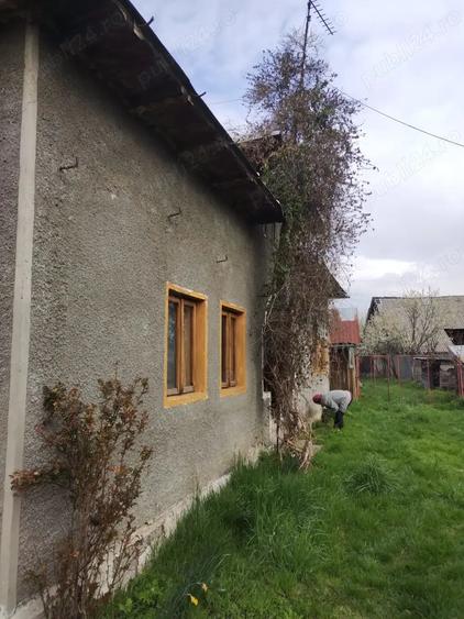 Casă cu 2 camere cu Teren 6700 Mp în Filipeștii de Târg