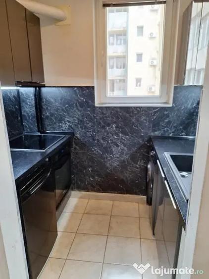 Apartament cu 2 camere semidecomandat în Gara de Nord