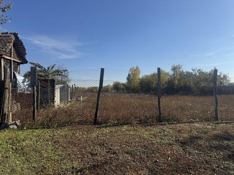 Casă cu 2 camere în Vânători
