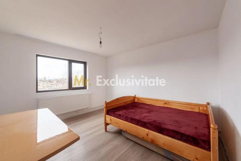 Casă cu Teren 4563 Mp în Bughea de Sus