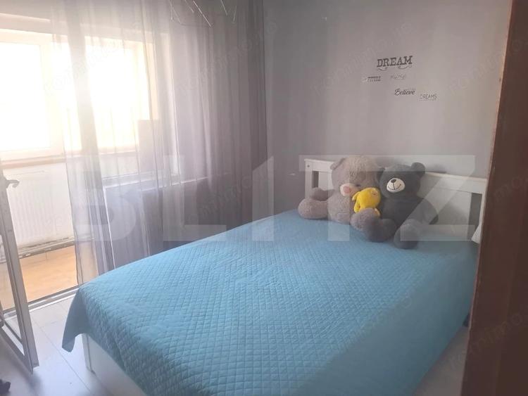 Apartament cu 3 camere decomandat, mobilat în Central