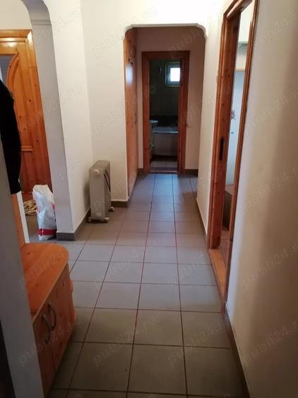 Apartament cu 4 camere decomandat în Central