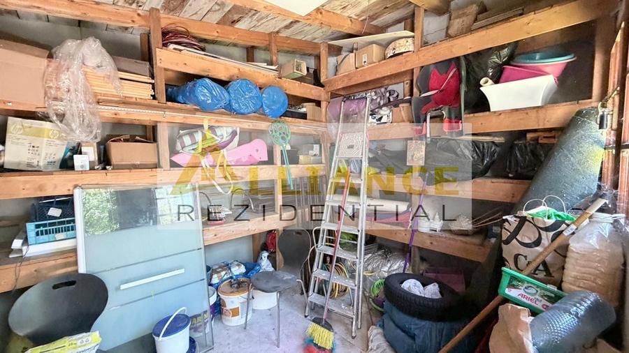 Casă individuală cu 4 camere cu Canalizare în Berceni